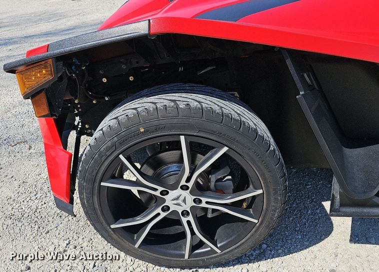 image for item EJ6169 2015 Polaris  Slingshot SL  motorcycle