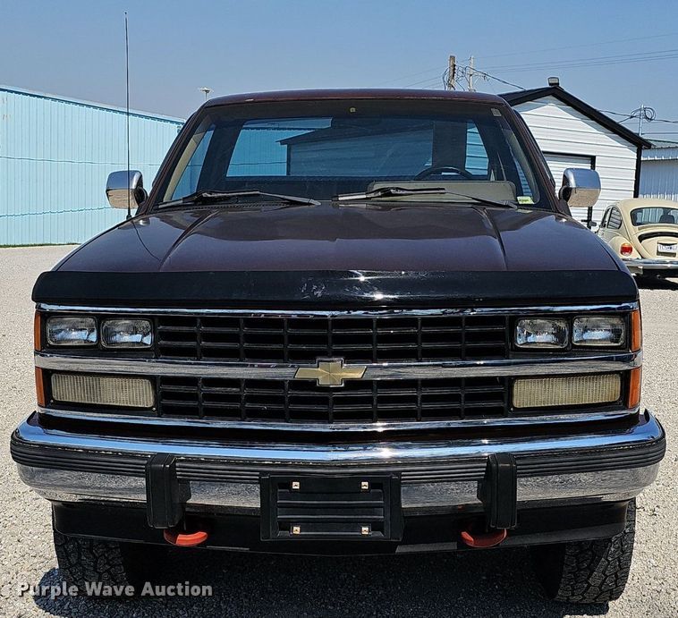 image for item EJ6171 1988 Chevrolet K1500 pickup truck
