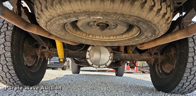 image for item EJ6171 1988 Chevrolet K1500 pickup truck