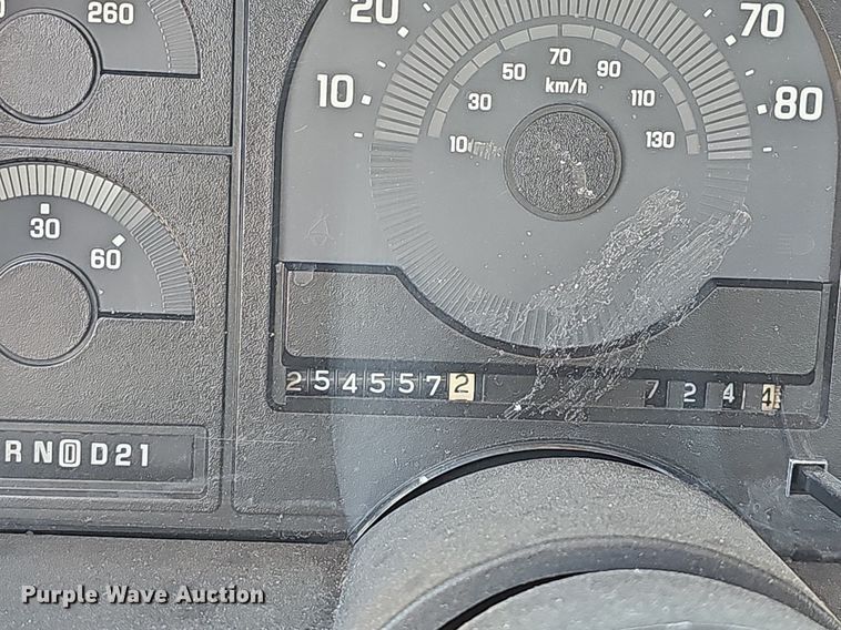 image for item EJ6171 1988 Chevrolet K1500 pickup truck