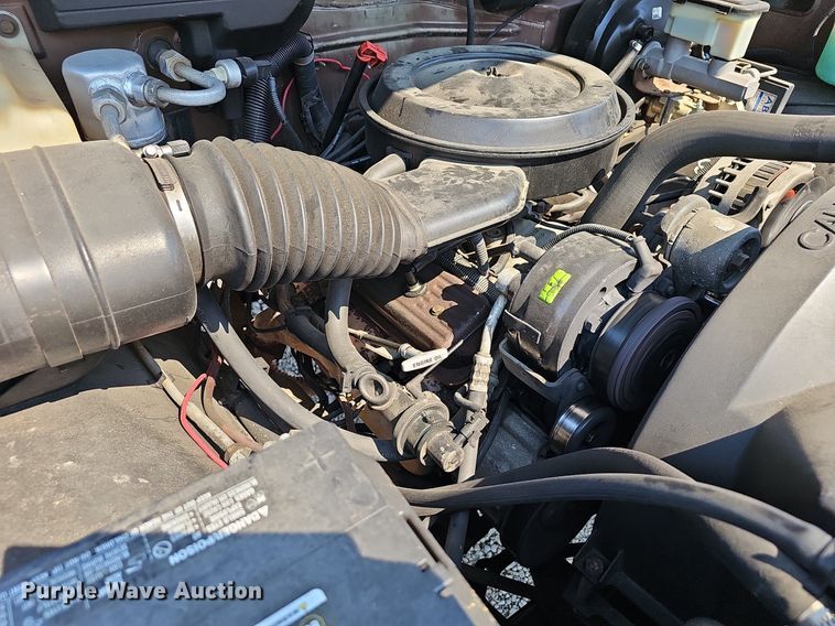 image for item EJ6171 1988 Chevrolet K1500 pickup truck