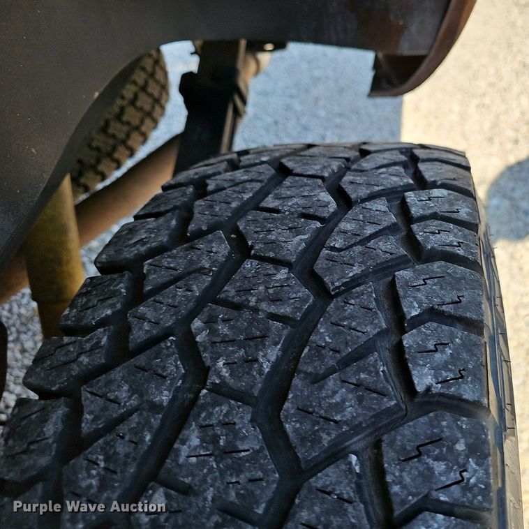 image for item EJ6171 1988 Chevrolet K1500 pickup truck