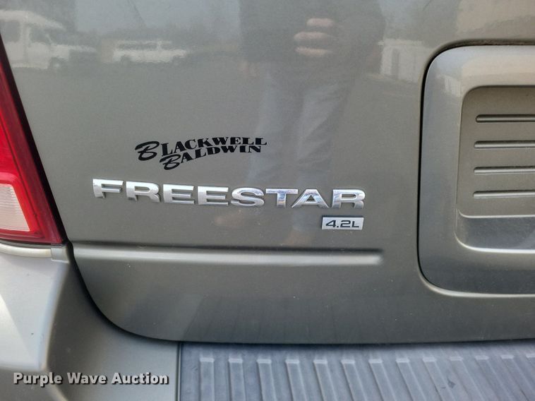 image for item EJ7843 2006 Ford Freestar SEL van