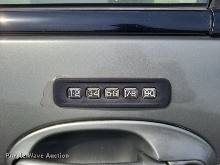 image for item EJ7843 2006 Ford Freestar SEL van