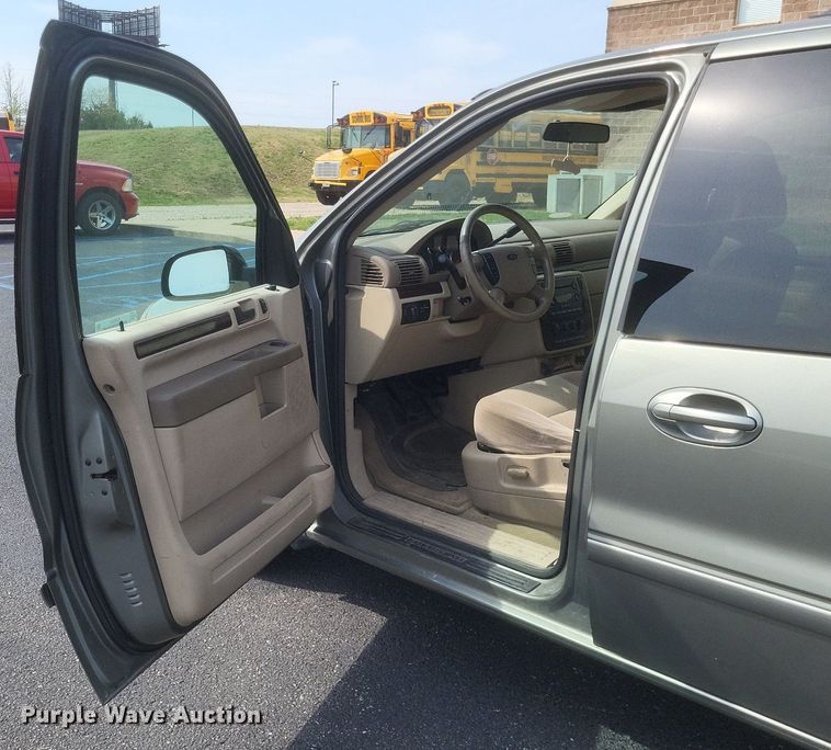 image for item EJ7843 2006 Ford Freestar SEL van