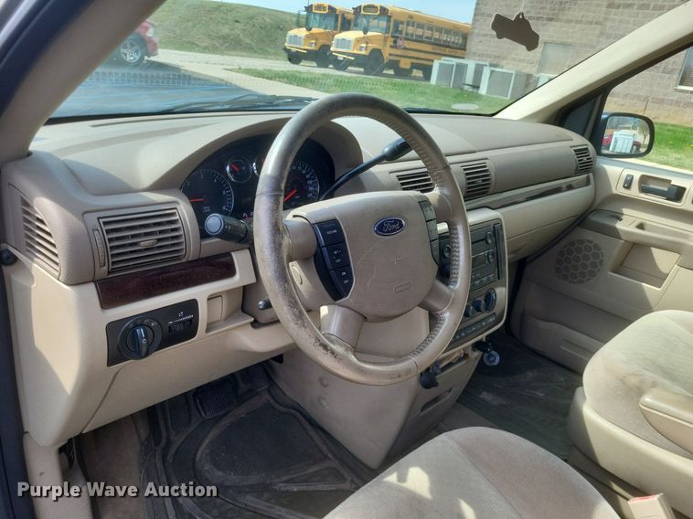 image for item EJ7843 2006 Ford Freestar SEL van