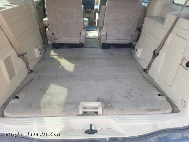 image for item EJ7843 2006 Ford Freestar SEL van