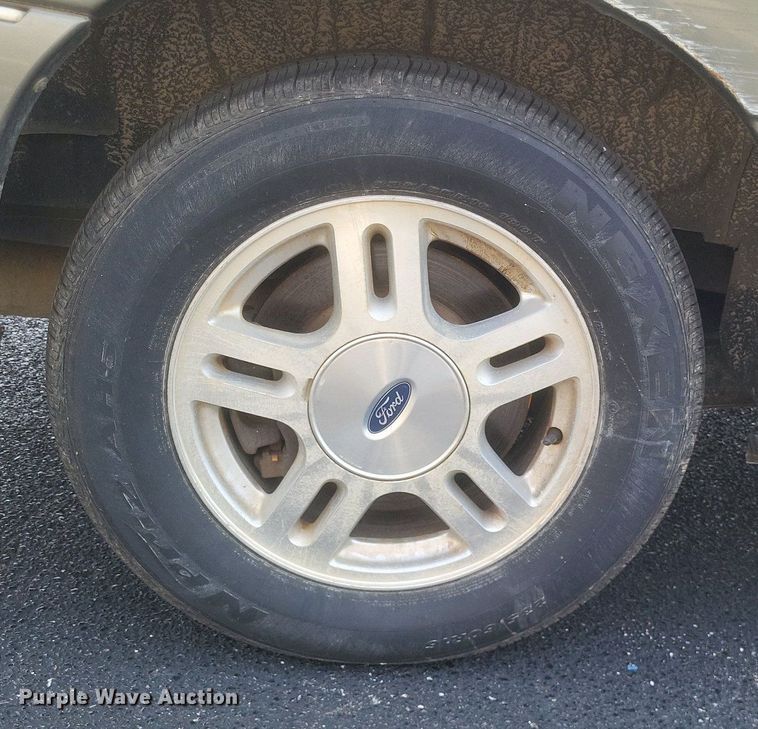 image for item EJ7843 2006 Ford Freestar SEL van