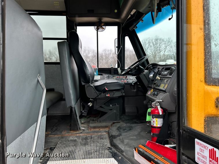 image for item EK4244 2012 Thomas Built school bus