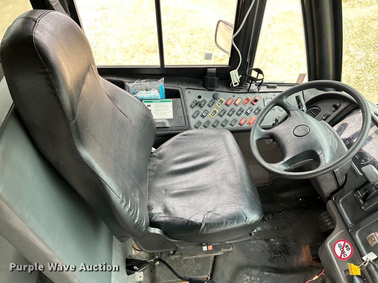 image for item EK4244 2012 Thomas Built school bus