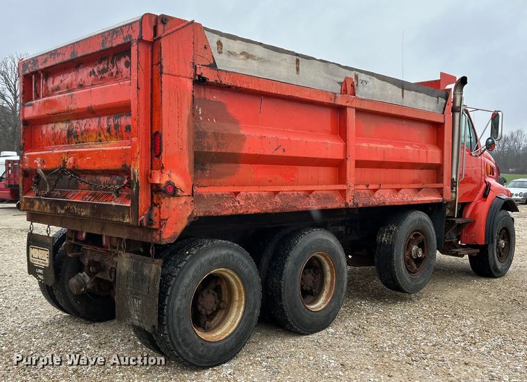 image for item EK4245 1999 Sterling  L9513 dump truck