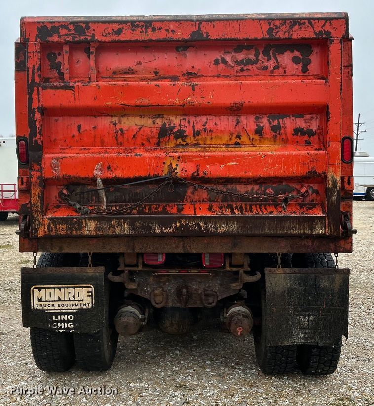 image for item EK4245 1999 Sterling  L9513 dump truck