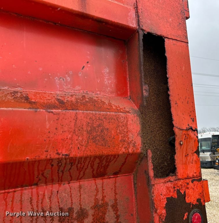 image for item EK4245 1999 Sterling  L9513 dump truck