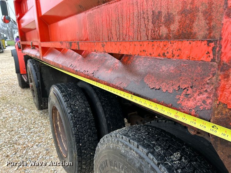 image for item EK4245 1999 Sterling  L9513 dump truck