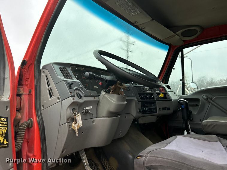 image for item EK4245 1999 Sterling  L9513 dump truck