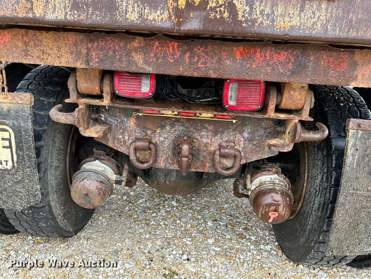 image for item EK4245 1999 Sterling  L9513 dump truck