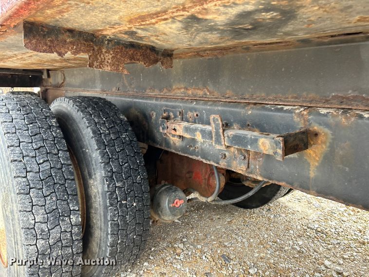 image for item EK4245 1999 Sterling  L9513 dump truck