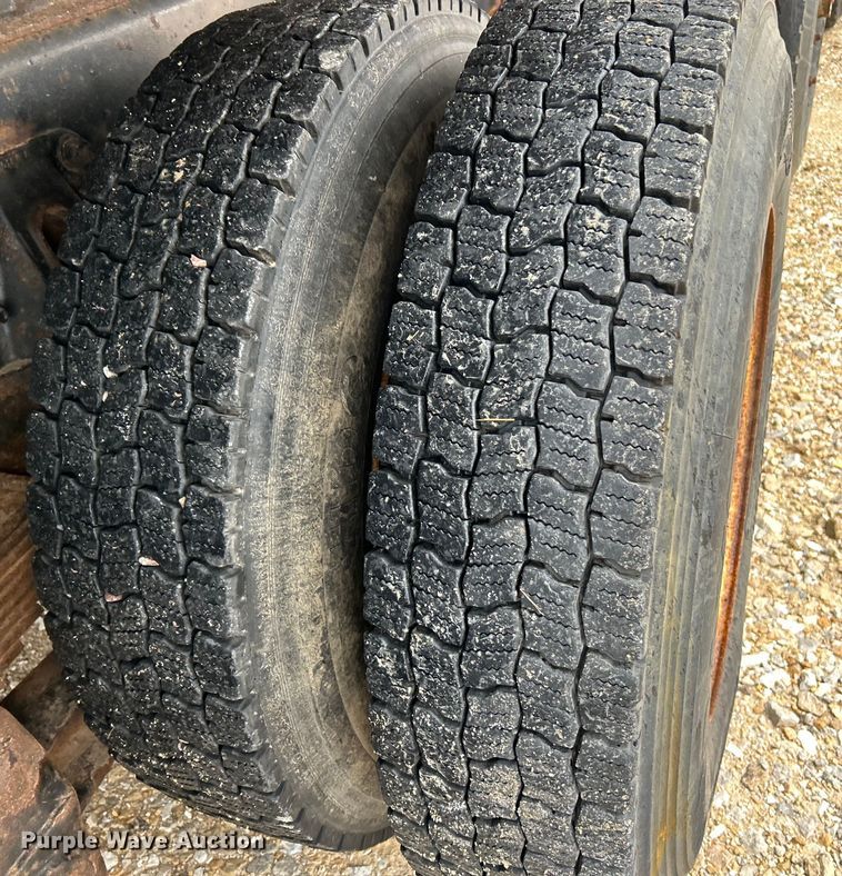 image for item EK4245 1999 Sterling  L9513 dump truck