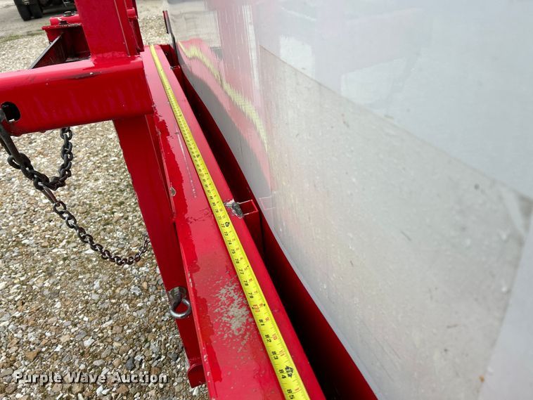 image for item EK4246 2000 International 4900 delivery truck