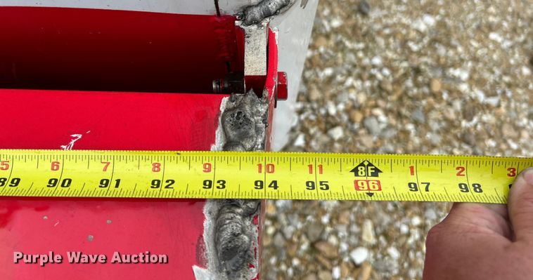 image for item EK4246 2000 International 4900 delivery truck