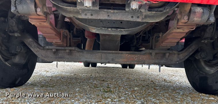 image for item EK4246 2000 International 4900 delivery truck