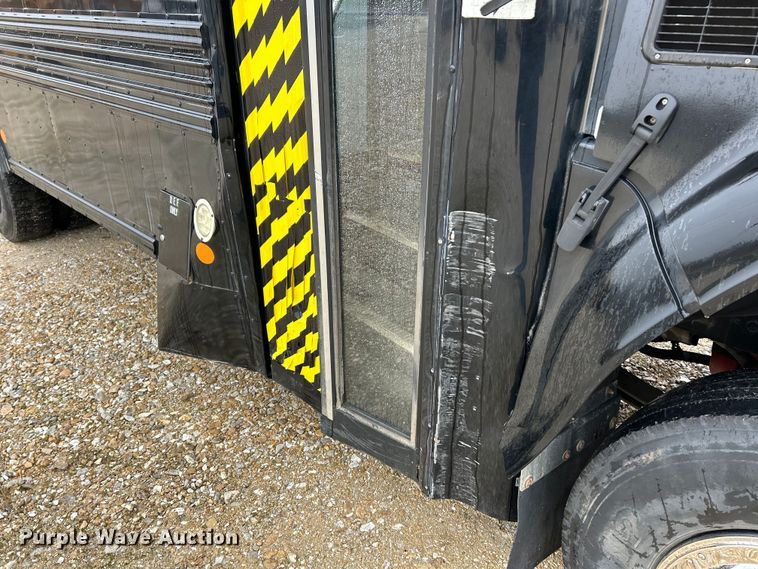 image for item EK4247 2015 Blue Bird Vision school bus