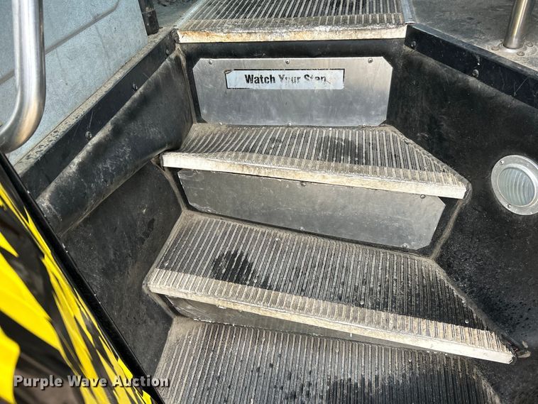 image for item EK4247 2015 Blue Bird Vision school bus