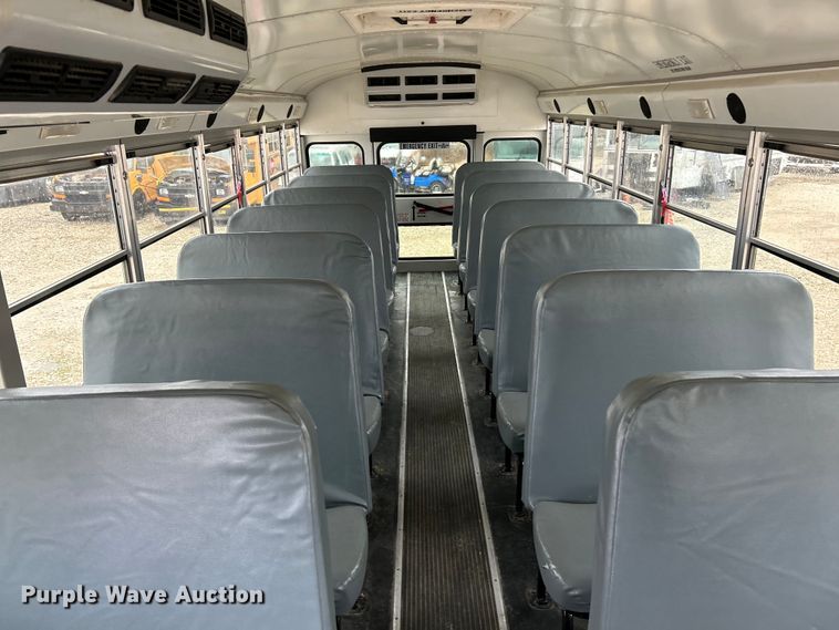 image for item EK4247 2015 Blue Bird Vision school bus