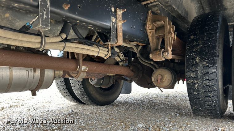 image for item EK4247 2015 Blue Bird Vision school bus