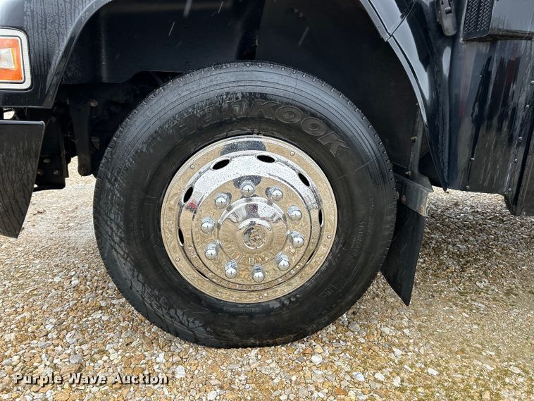 image for item EK4247 2015 Blue Bird Vision school bus