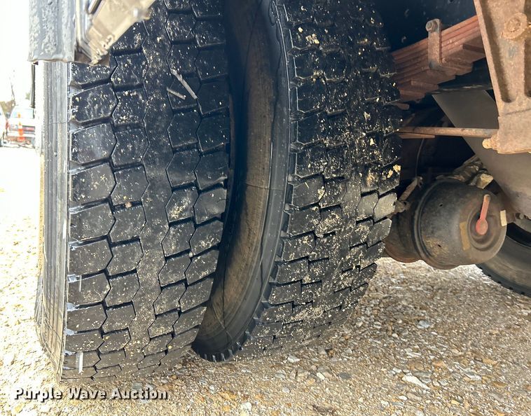 image for item EK4247 2015 Blue Bird Vision school bus