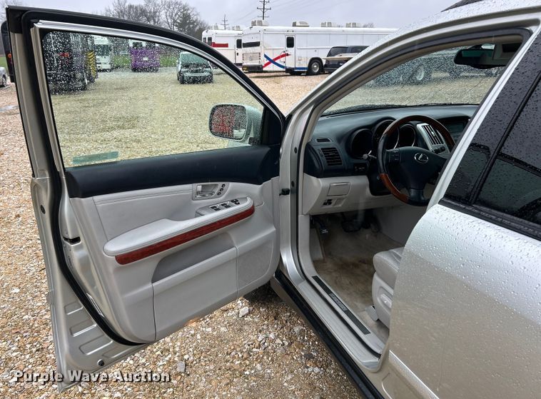 image for item EK4249 2004 Lexus RX 330 SUV