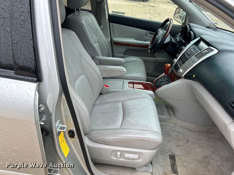 image for item EK4249 2004 Lexus RX 330 SUV