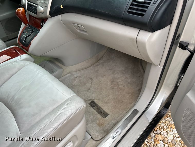 image for item EK4249 2004 Lexus RX 330 SUV