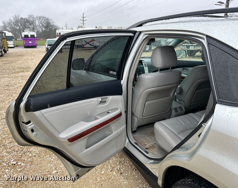 image for item EK4249 2004 Lexus RX 330 SUV