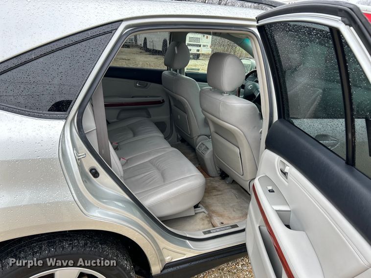 image for item EK4249 2004 Lexus RX 330 SUV