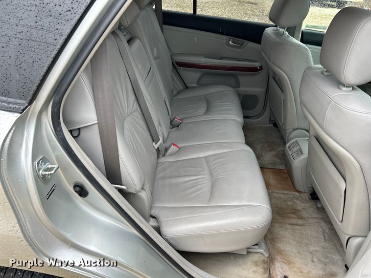 image for item EK4249 2004 Lexus RX 330 SUV
