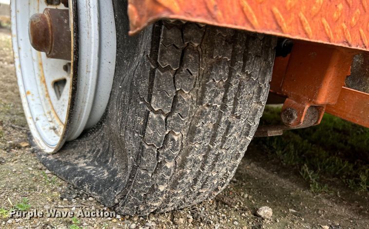 image for item EK4317 (2) Ver-Mac PCMS 1210 message board trailers