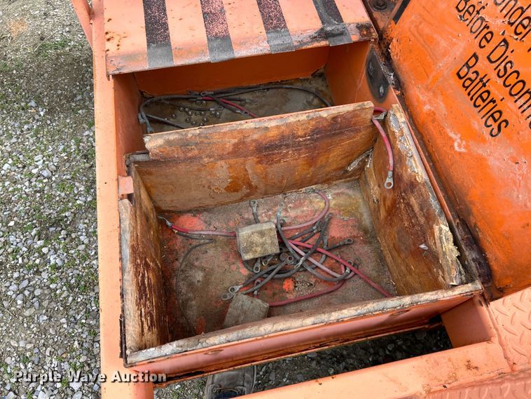 image for item EK4317 (2) Ver-Mac PCMS 1210 message board trailers