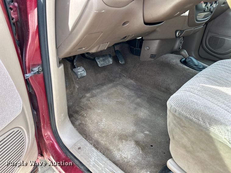 image for item EK4320 2000 Toyota Tundra SR5 Access Cab pickup truck