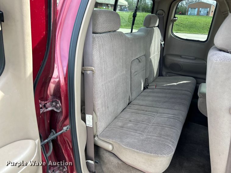 image for item EK4320 2000 Toyota Tundra SR5 Access Cab pickup truck