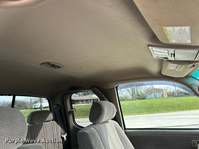 image for item EK4320 2000 Toyota Tundra SR5 Access Cab pickup truck