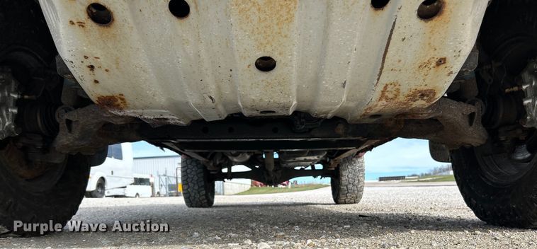 image for item EK4320 2000 Toyota Tundra SR5 Access Cab pickup truck