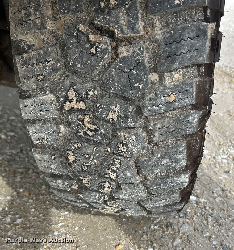 image for item EK4320 2000 Toyota Tundra SR5 Access Cab pickup truck