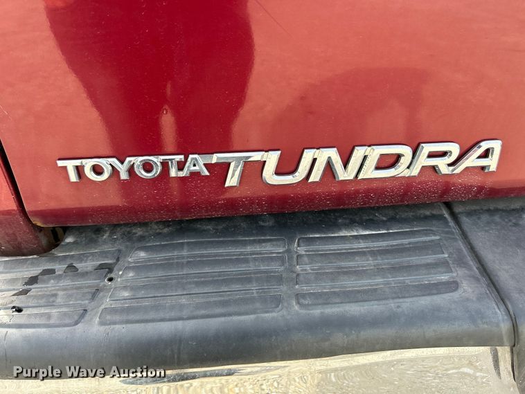 image for item EK4320 2000 Toyota Tundra SR5 Access Cab pickup truck