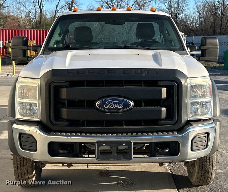 image for item EK4326 2015 Ford F550 Super Duty XL truck cab and chassis