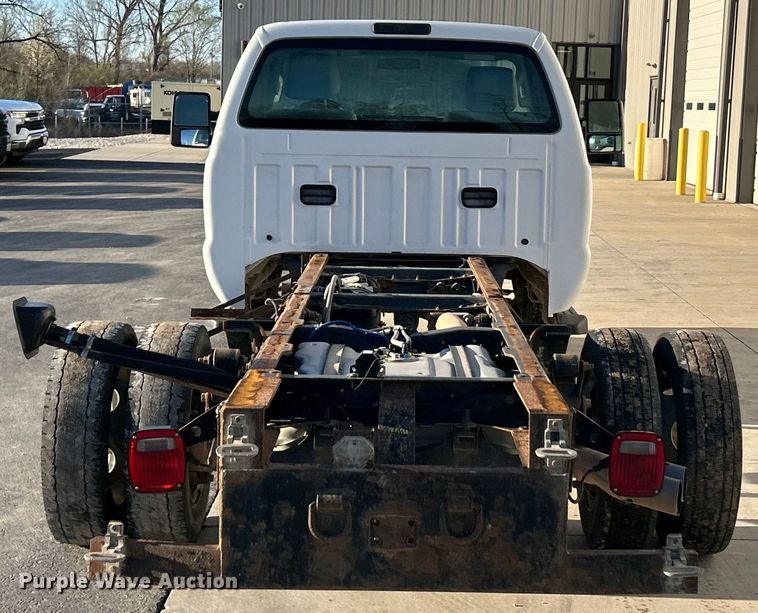 image for item EK4326 2015 Ford F550 Super Duty XL truck cab and chassis