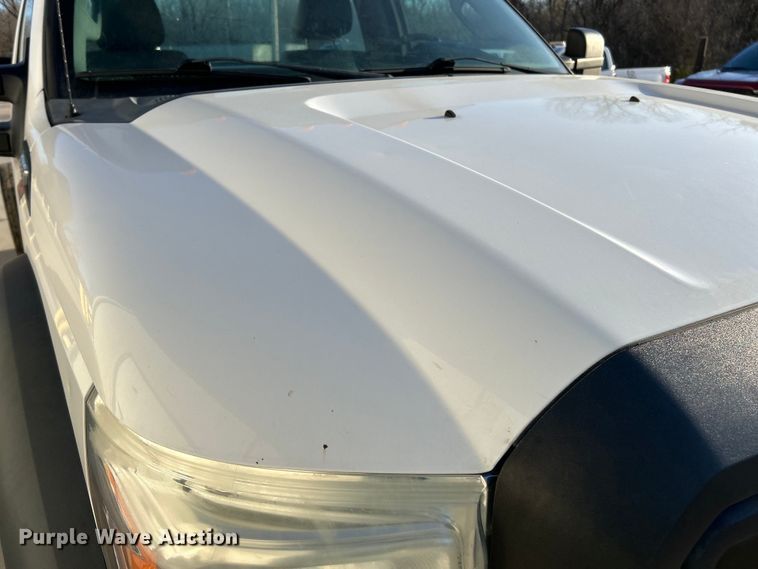 image for item EK4326 2015 Ford F550 Super Duty XL truck cab and chassis