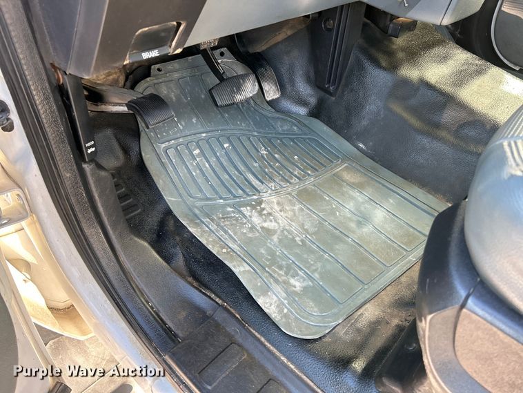 image for item EK4326 2015 Ford F550 Super Duty XL truck cab and chassis