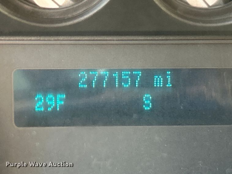 image for item EK4326 2015 Ford F550 Super Duty XL truck cab and chassis